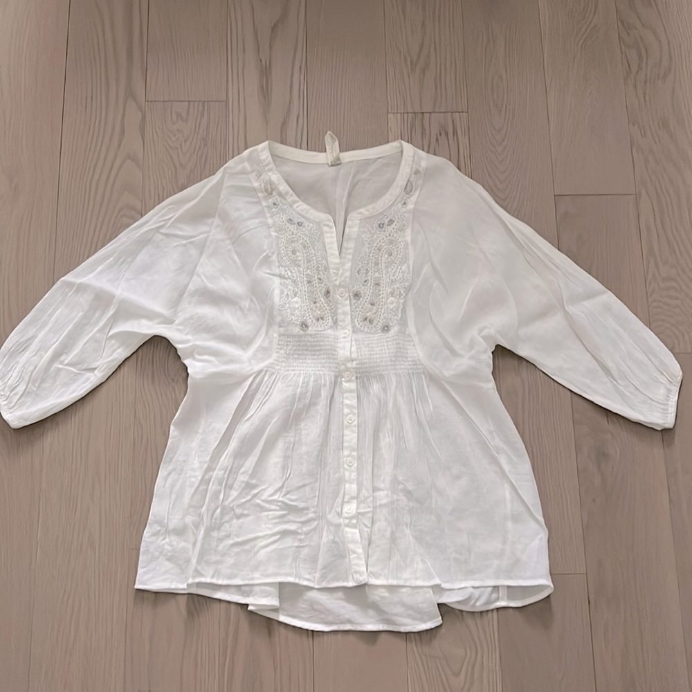 Light weight blouse